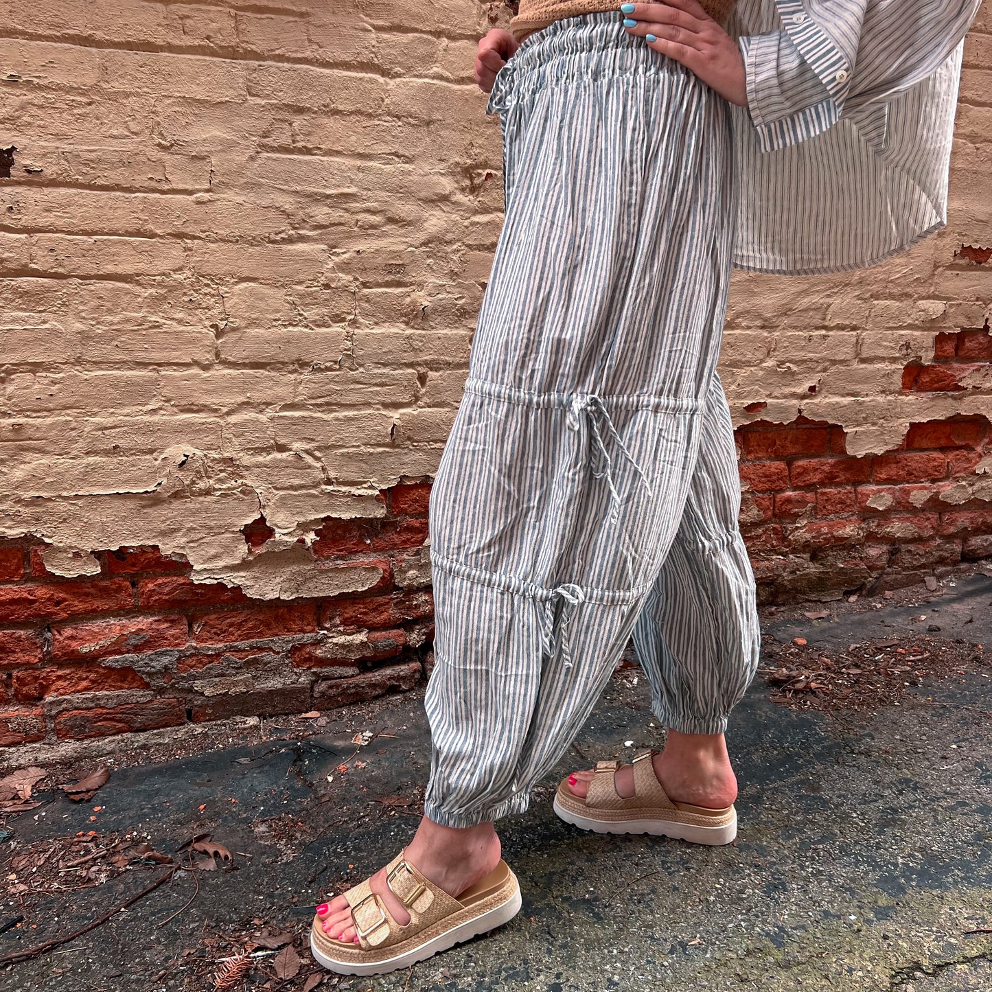 Saylor Stipe Balloon Jogger Pant