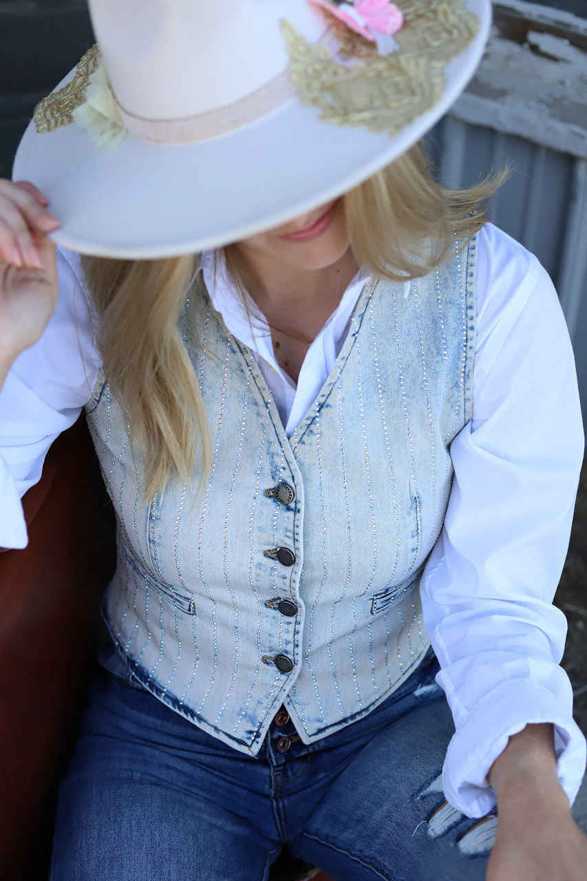 The Dolly Vest