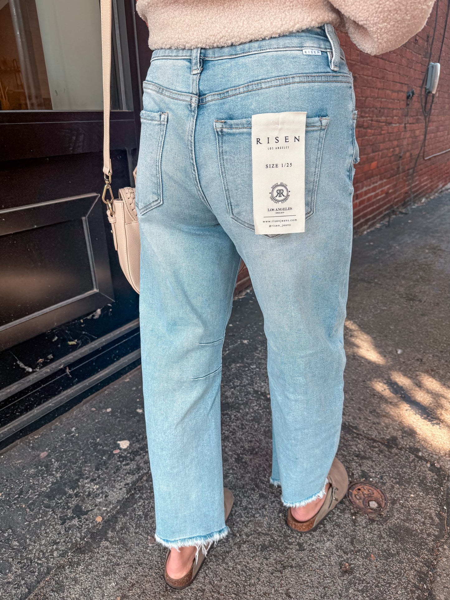 Light Wash Barrel Risen Jeans