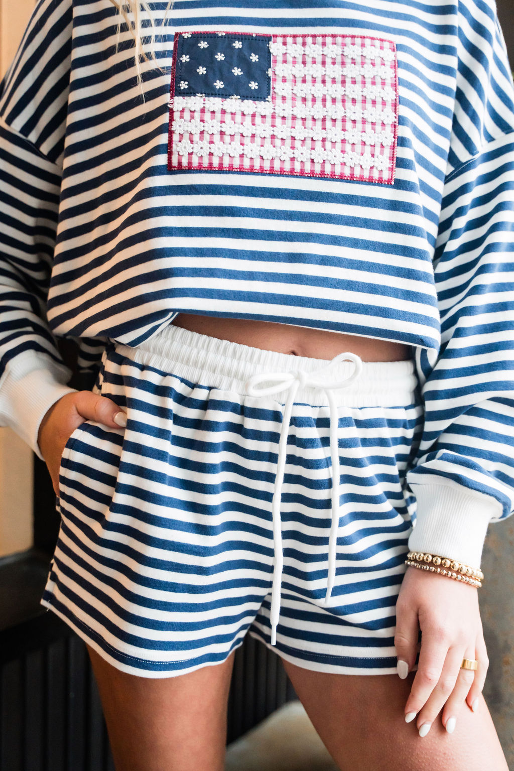 Navy Gal Mockneck Pullover