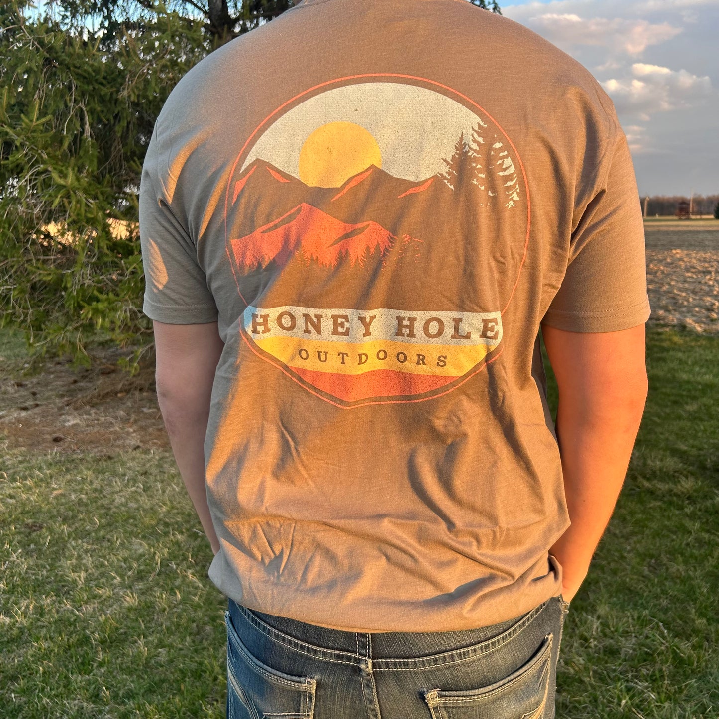 Honey Hole Mountains Men’s Tee
