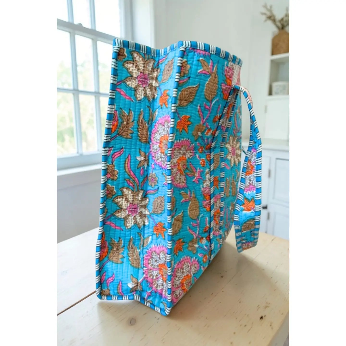 Becky Bloom Floral Tote