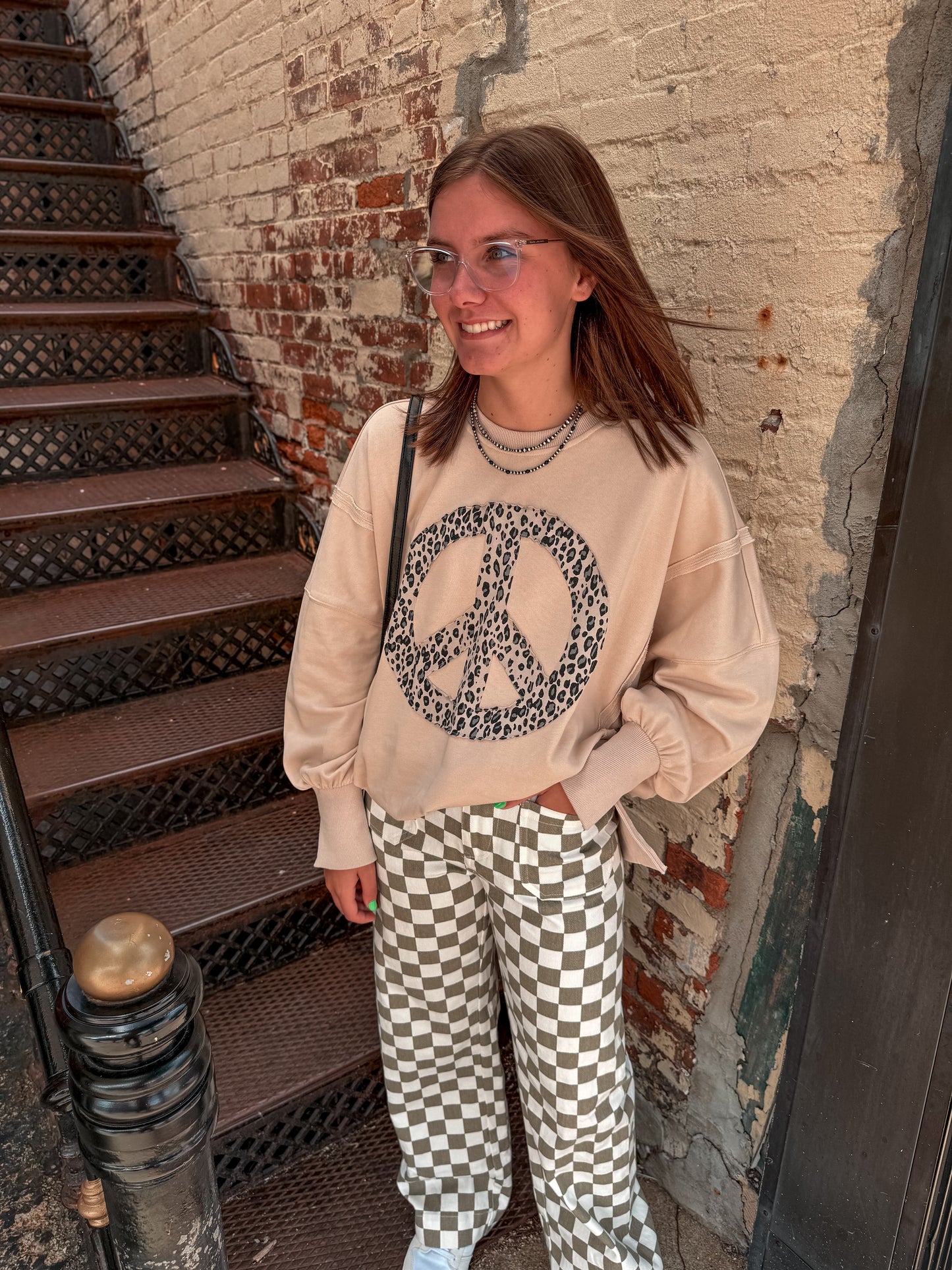 Peace Love Pullover
