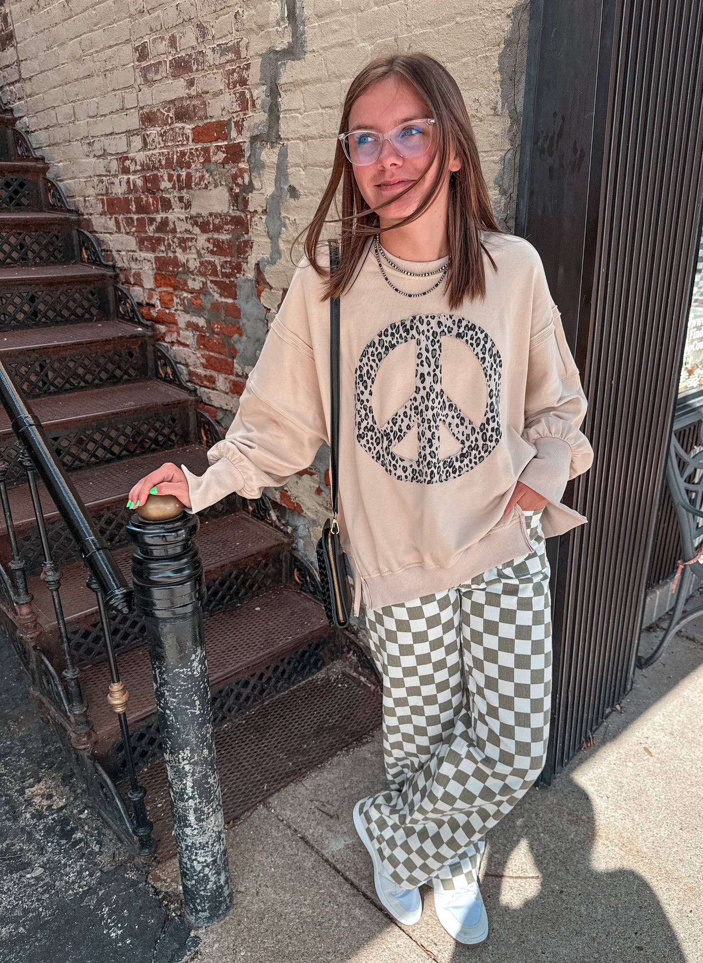 Peace Love Pullover