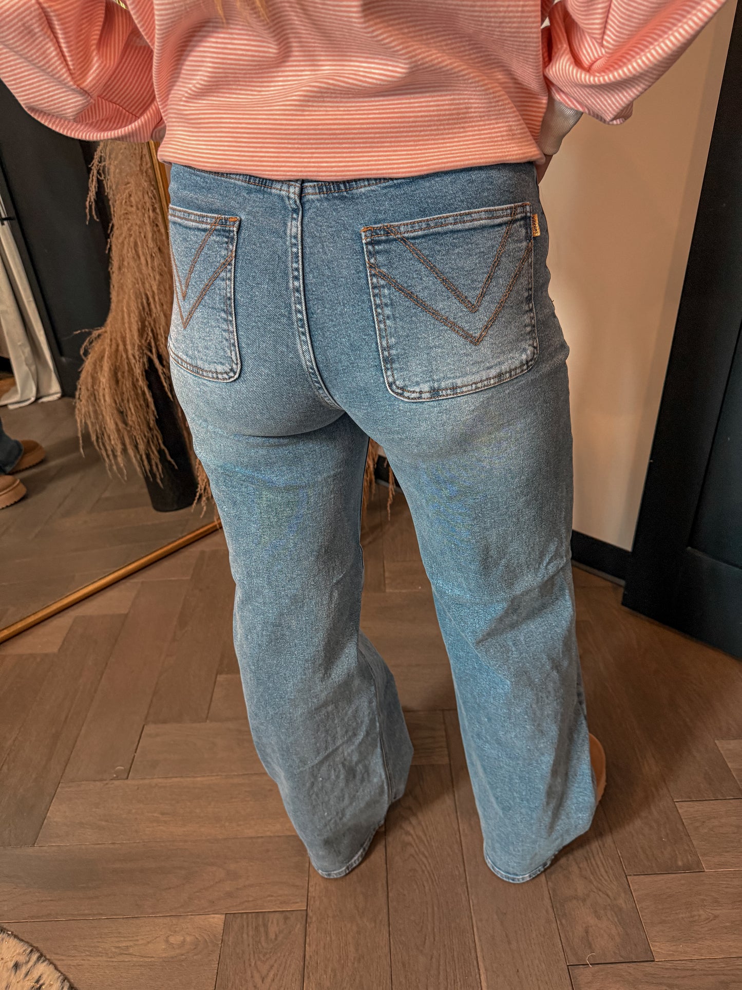 Wide Leg Rigid jeans