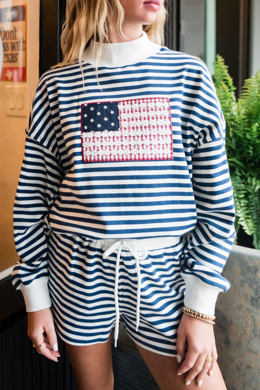 Navy Gal Mockneck Pullover