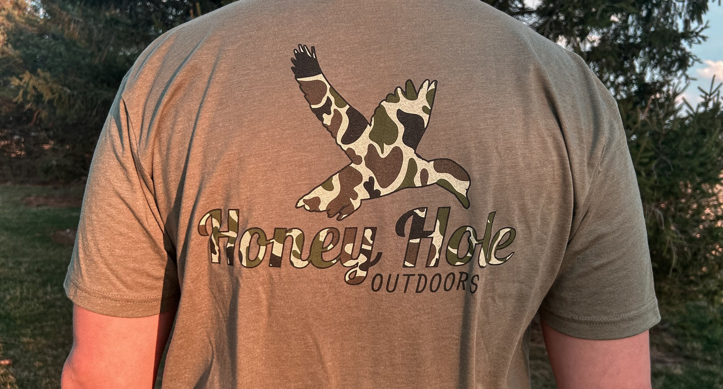 Men’s Honey Hole Outdoor Duck Camo Tee