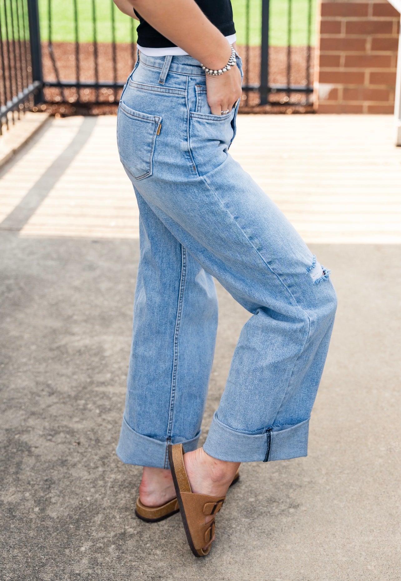 High Cuff Lightwash Jeans
